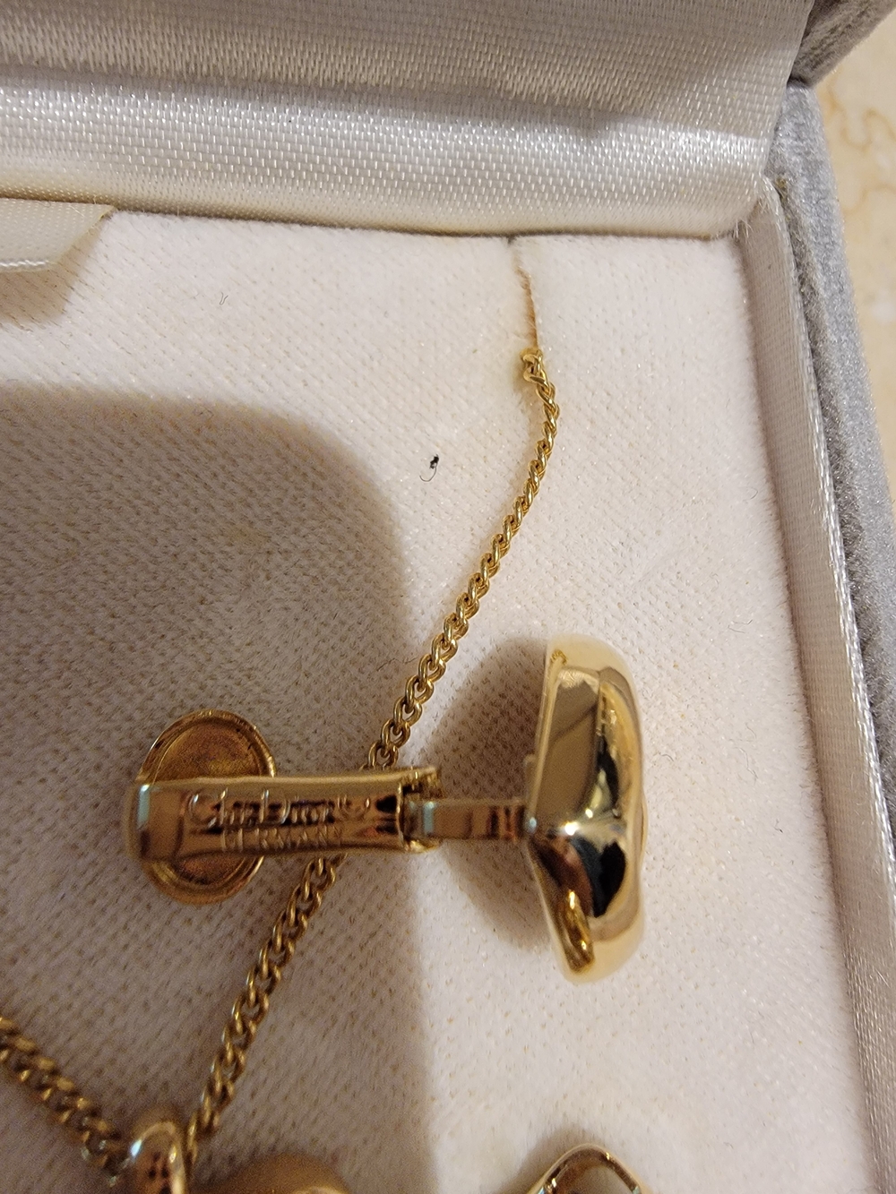 Christian Dior Gold Heart Necklace and Earrings Set - Picture 7 of 9
